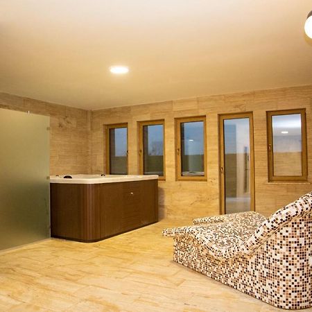 Hotel Vila Zana Γκόστιβαρ Εξωτερικό φωτογραφία