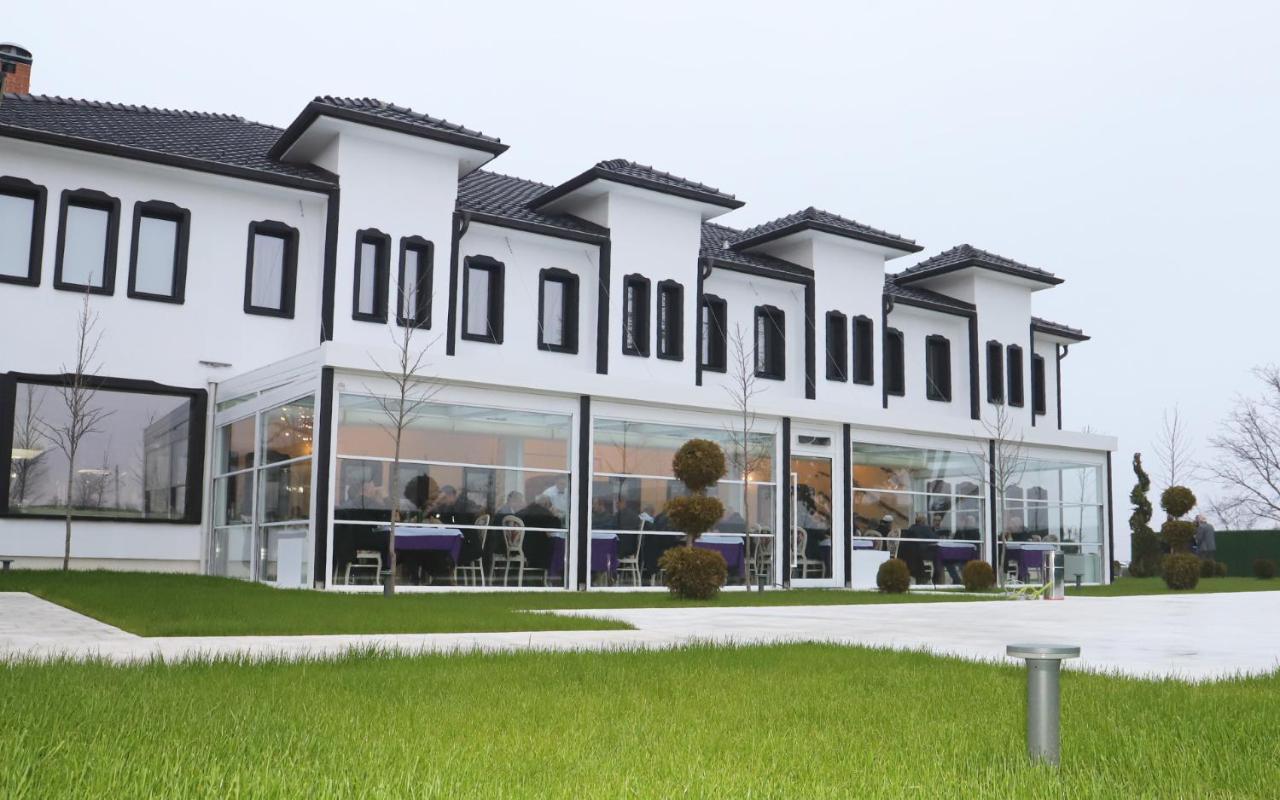 Hotel Vila Zana Γκόστιβαρ Εξωτερικό φωτογραφία