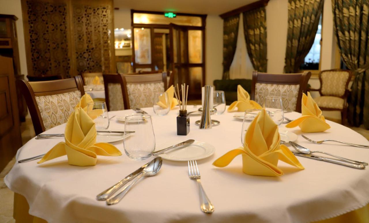 Hotel Vila Zana Γκόστιβαρ Εξωτερικό φωτογραφία